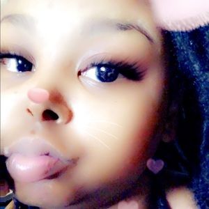 Meet your Posher, Amani